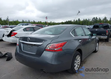 2015 Nissan Altima 2.5/2.5 S/2.5 Sl/2.5 Sv z USA, uszkodzony, nr VIN 1N4AL3AP6FC441976